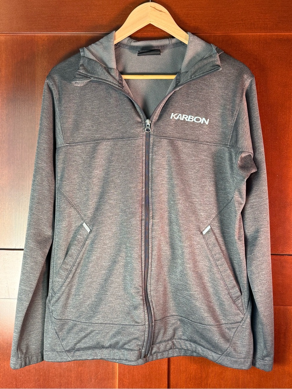 Karbon Men’s Large Gray Full Zip Hooded Performance Jacket